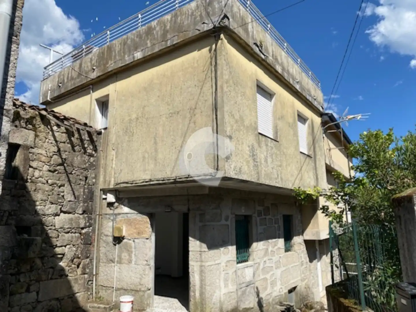 Vista exterior de Casa adosada en venta en Entrimo con Jardín privado