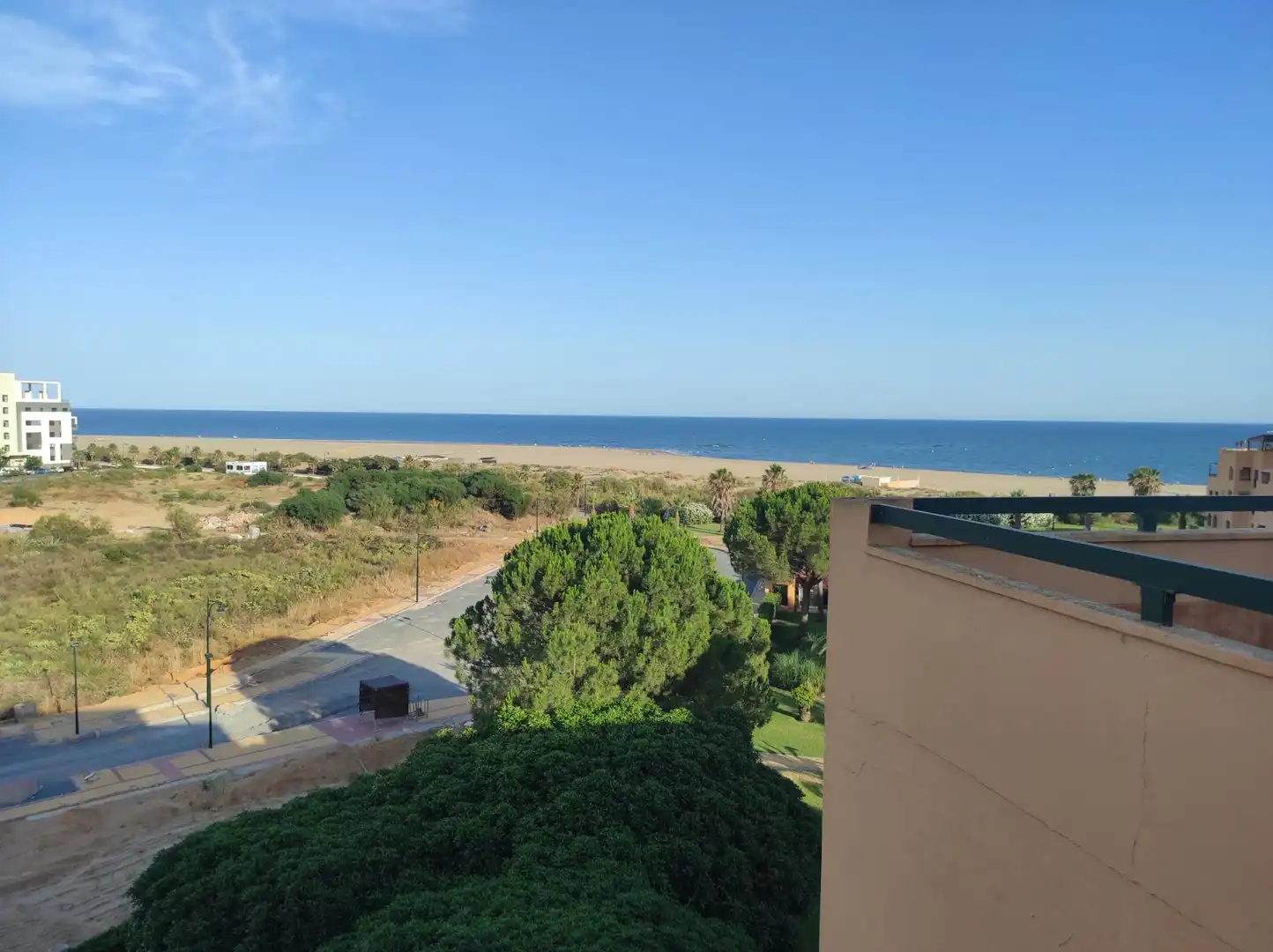 Schlafzimmer von Dachboden zum Verkauf in Ayamonte mit Terrasse, Abstellraum und Möbliert