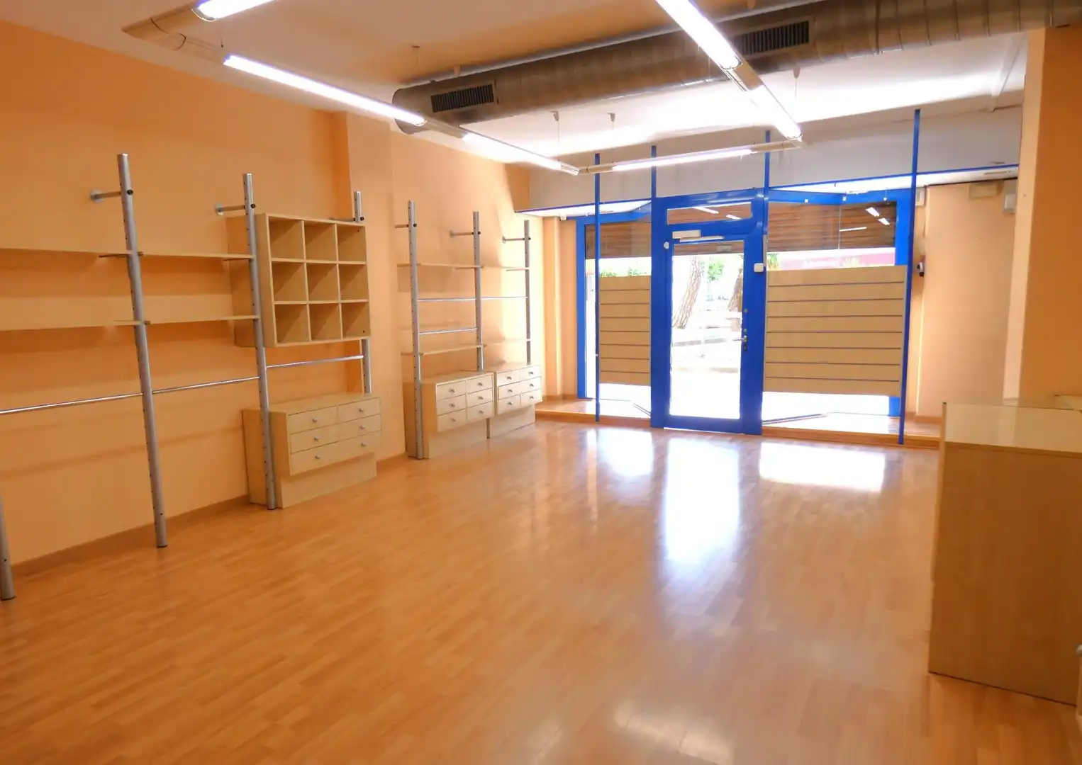 Business premises for sale in Sant Vicenç Dels Horts, imagen 5