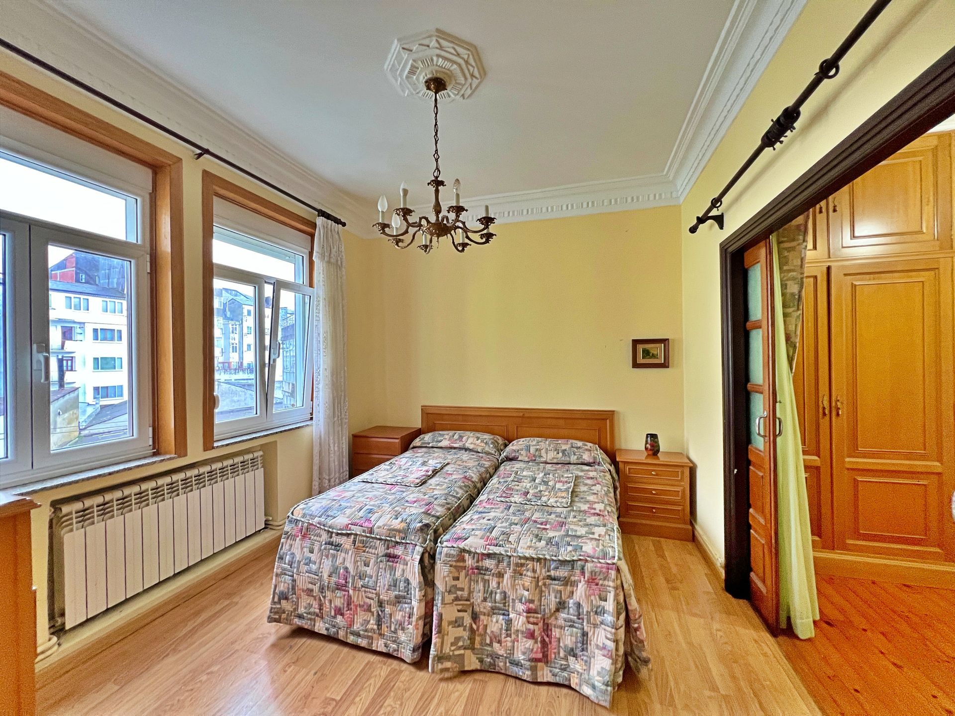 Dormitori de Pis en venda en Lugo Capital amb Calefacció, Traster i Moblat