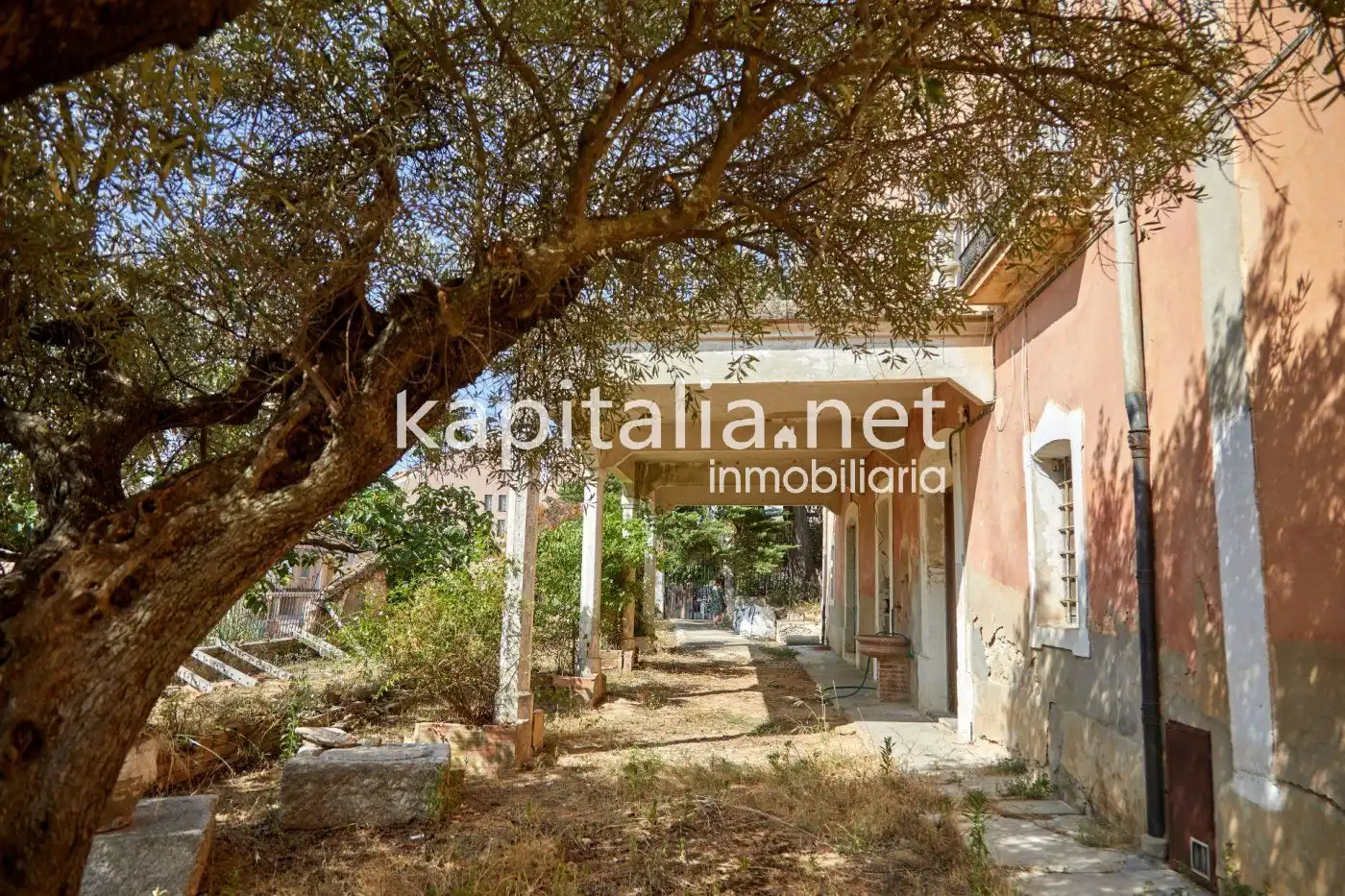 Country house zum Verkauf in Bocairent mit Privatgarten, Terrasse und Balkon