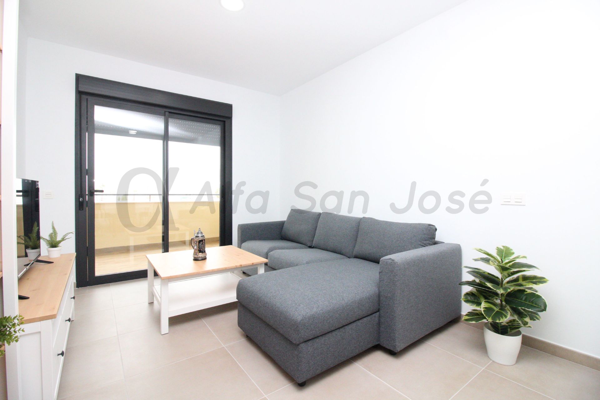 Sala d'estar de Pis en venda en La Rinconada amb Aire condicionat, Terrassa i Moblat