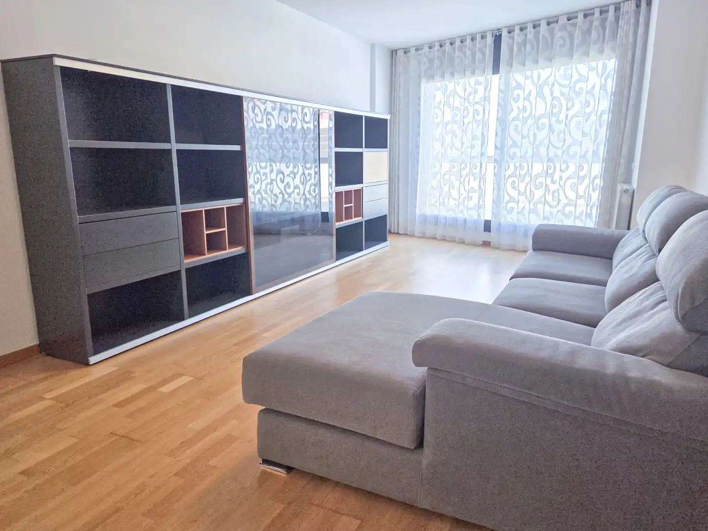 Living room of Attic for rent in Figueres  with Air Conditioner, Heating and Terrace