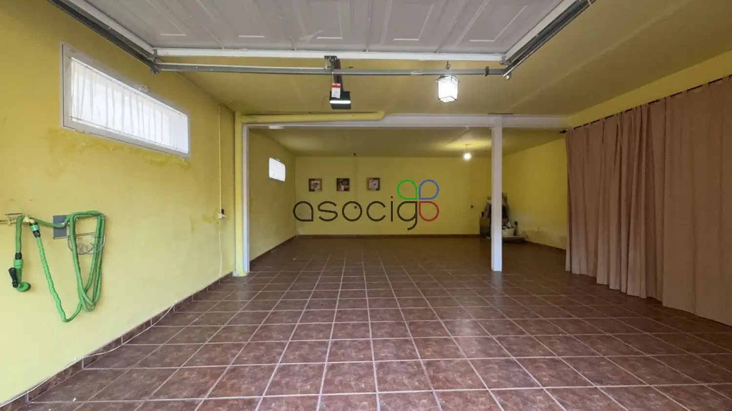 Casa adosada en venta en Cabanillas del Campo con Calefacción, Jardín privado y Terraza