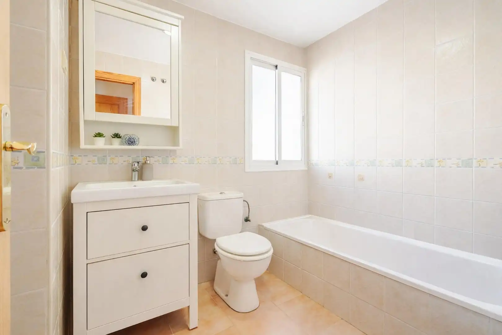 Penthouse with terrace for sale in Estepona Pueblo, imagen 23