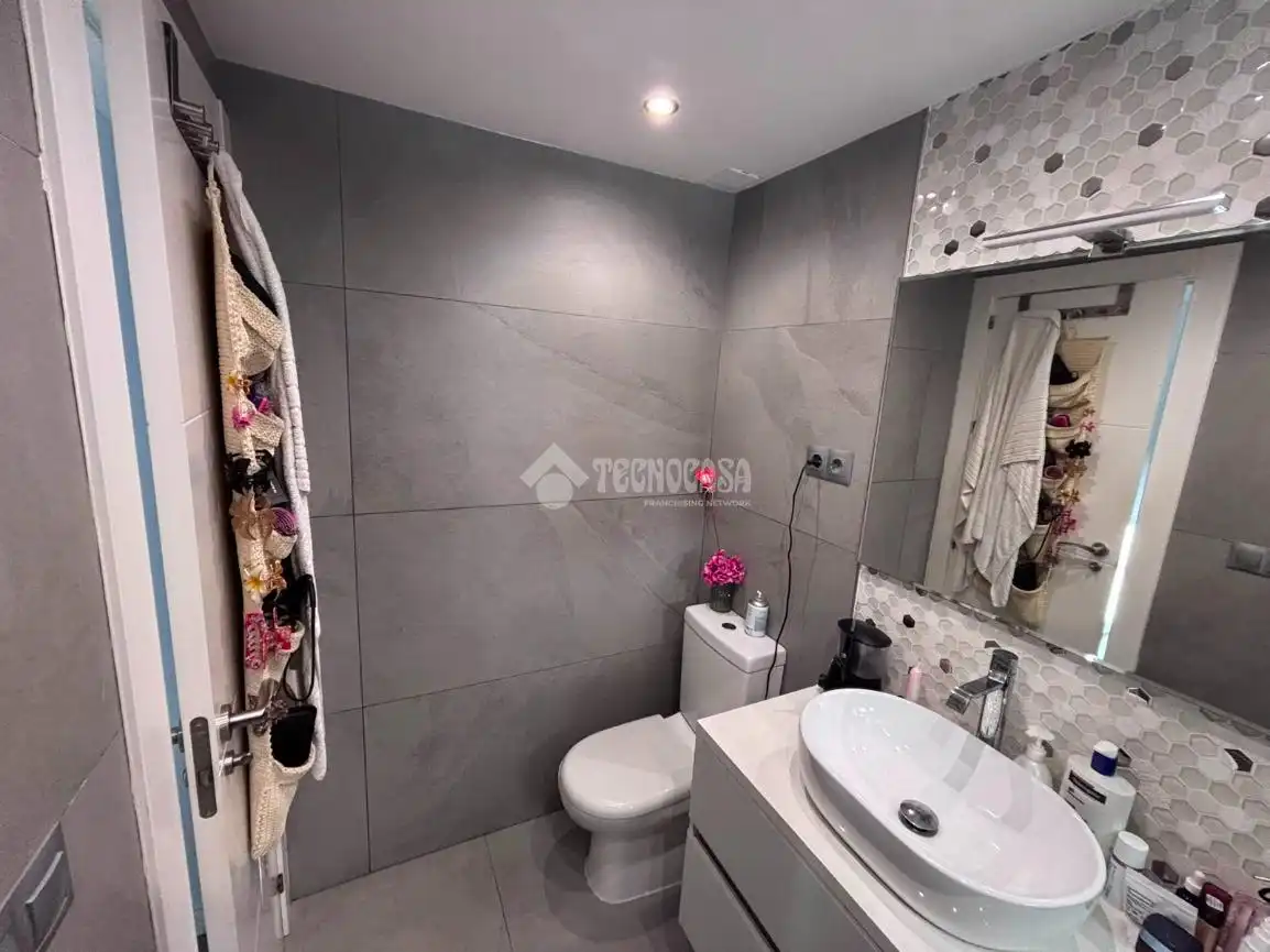 Baño de Piso en venta en Málaga con Aire acondicionado, Parquet y Amueblado