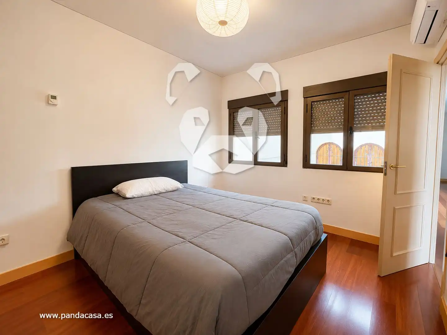 Bedroom of Flat for rent in Madrid  with Air Conditioner, Heating and Furnished