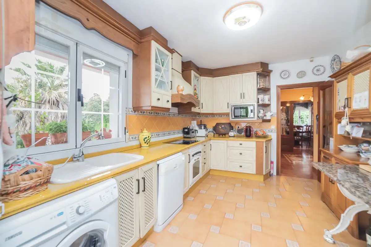 Kitchen of Houses for sale in Arroyomolinos (Madrid)  with Air Conditioner, Heating and Private garden