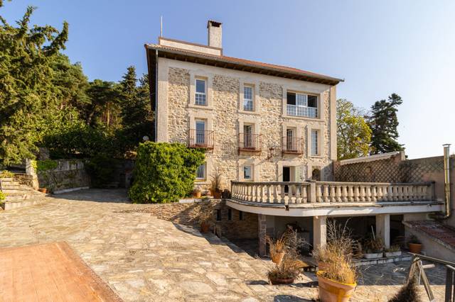 Casa-chalet en Venta en Reina Victoria en Miraflores de la Sierra