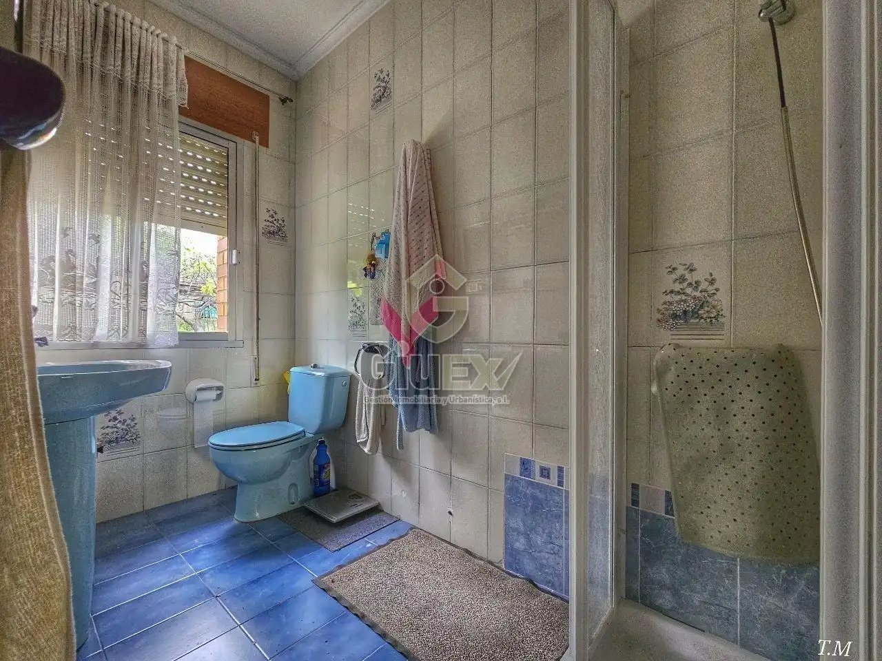 Bathroom of Houses for sale in Perales del Puerto  with Heating, Private garden and Terrace