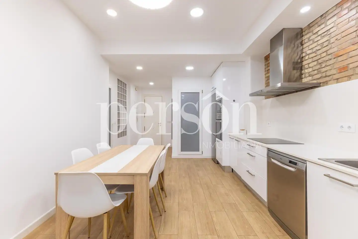 Kitchen of Flat for rent in Valencia  with Terrace and Furnished