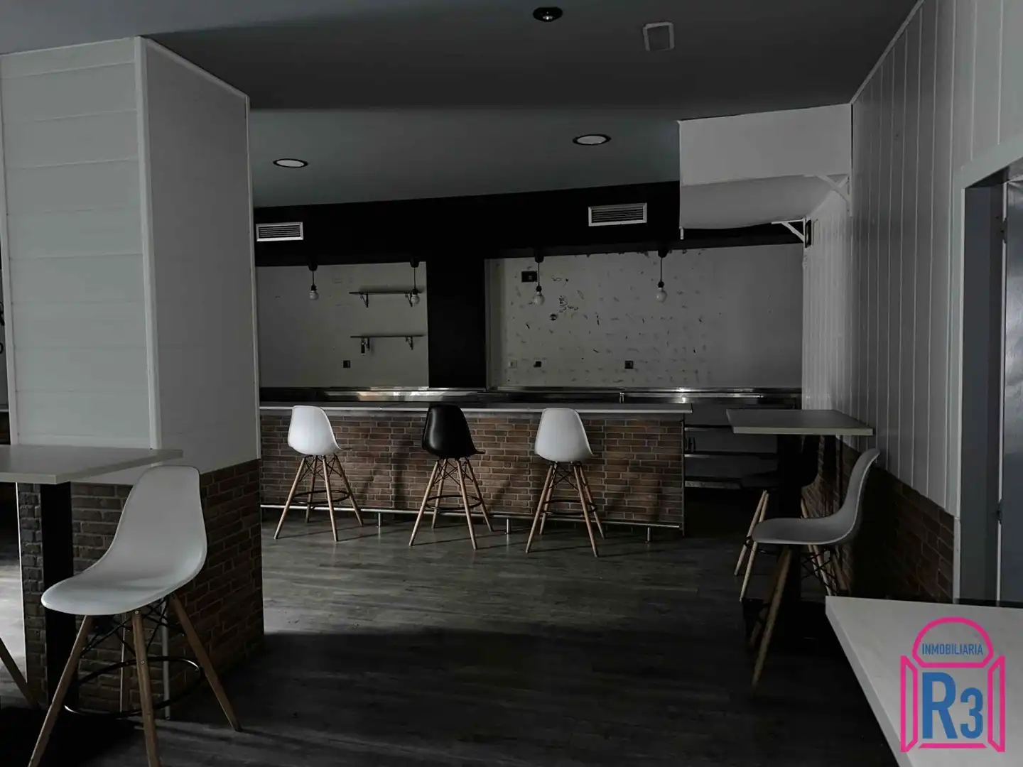 Local comercial en venda a San Juan de Sahagún, imagen 5