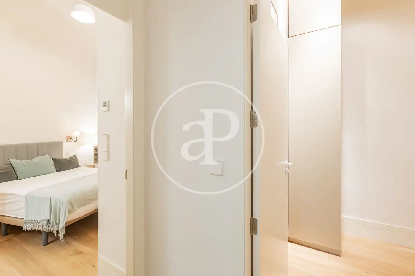 Wohnung zur Miete in Madrid mit Klimaanlage, Heizung und Privatgarten