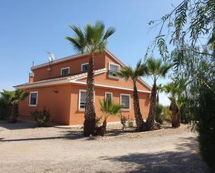 Vista exterior de Casa o xalet en venda en Puerto Lumbreras amb Aire condicionat, Terrassa i Piscina