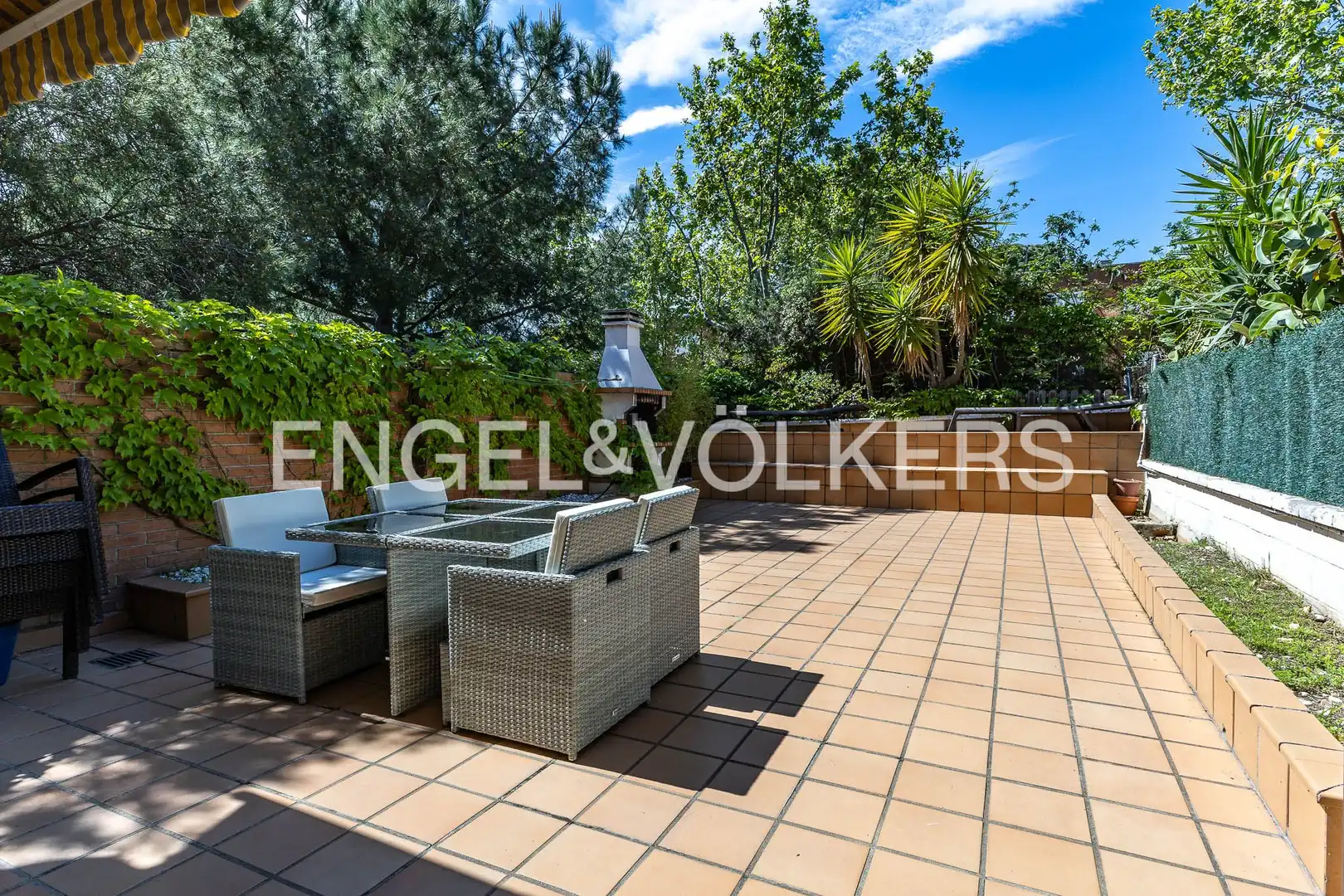 Terrace of Houses for sale in Badalona  with Air Conditioner, Heating and Private garden