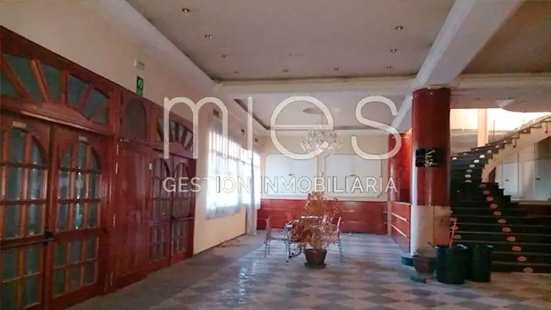 Edificio en venta en Benetússer