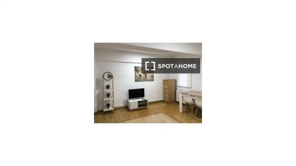 Room in Los Castros