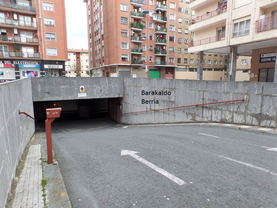 Parking of Garage to rent in Barakaldo 