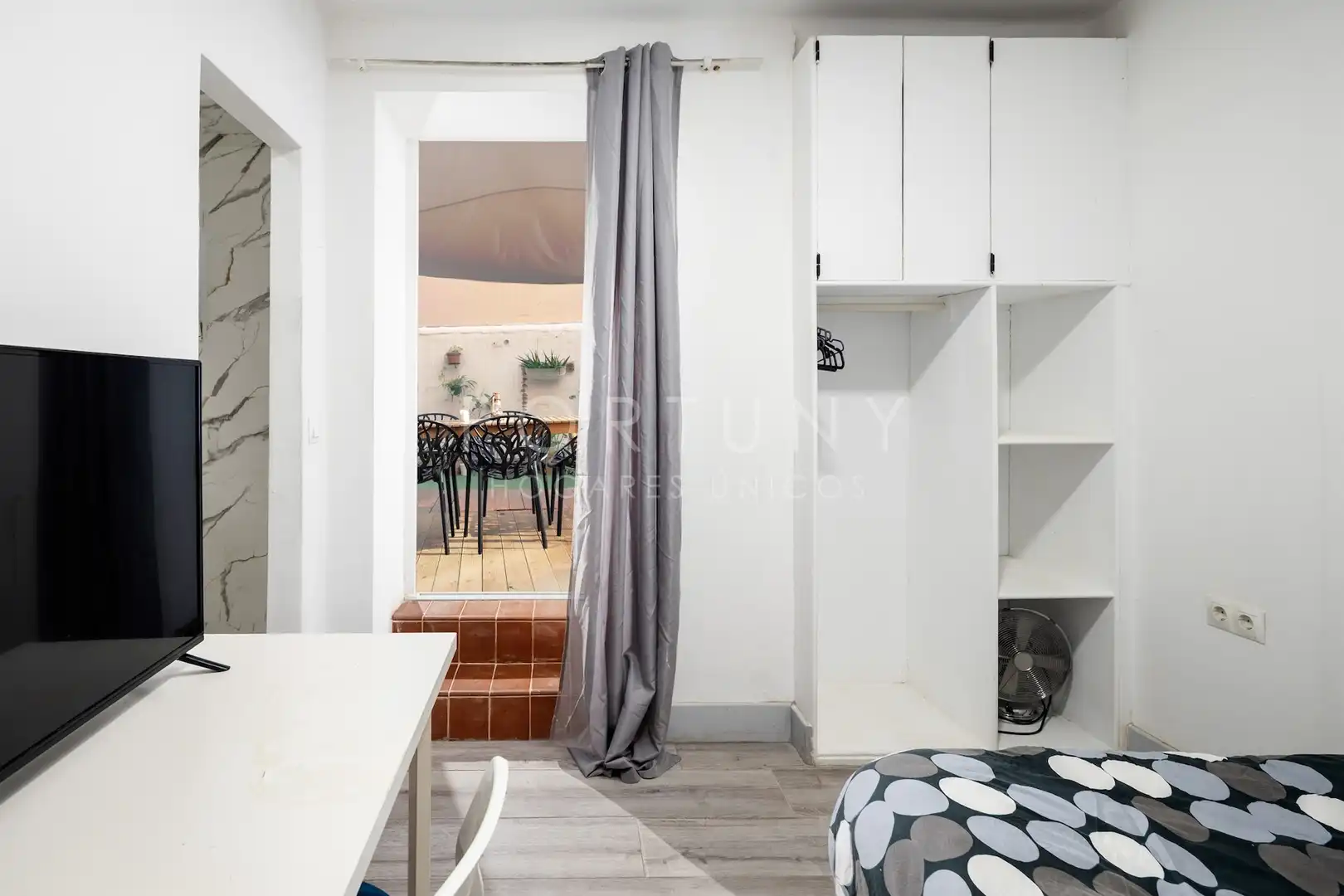 Bedroom of Flat for sale in Málaga  with Air Conditioner, Terrace and Furnished