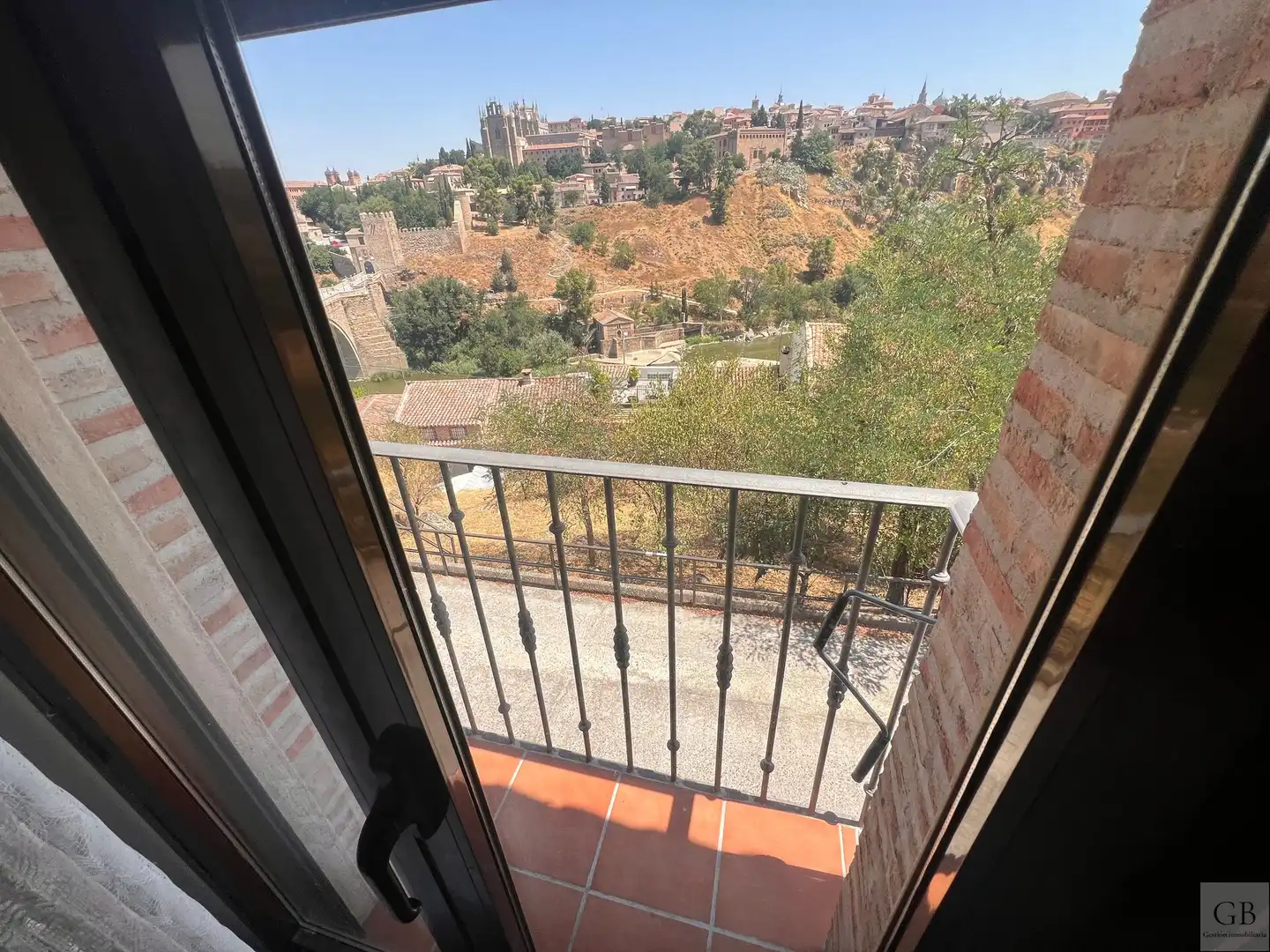 Terrassa de Casa o xalet en venda en Toledo amb Calefacció, Jardí privat i Terrassa