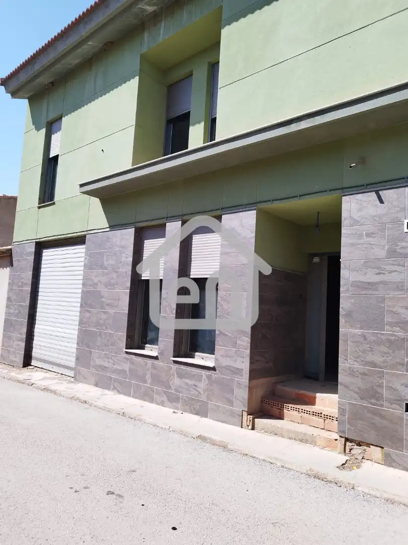 Vista exterior de Casa adosada en venta en Requena con Balcón