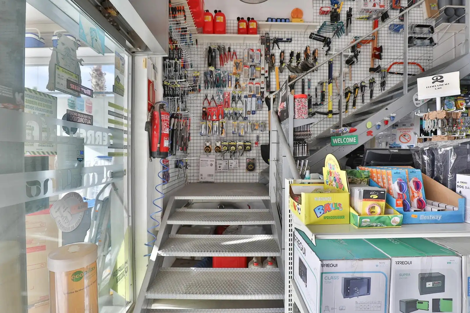 Local en venta en Carboneras