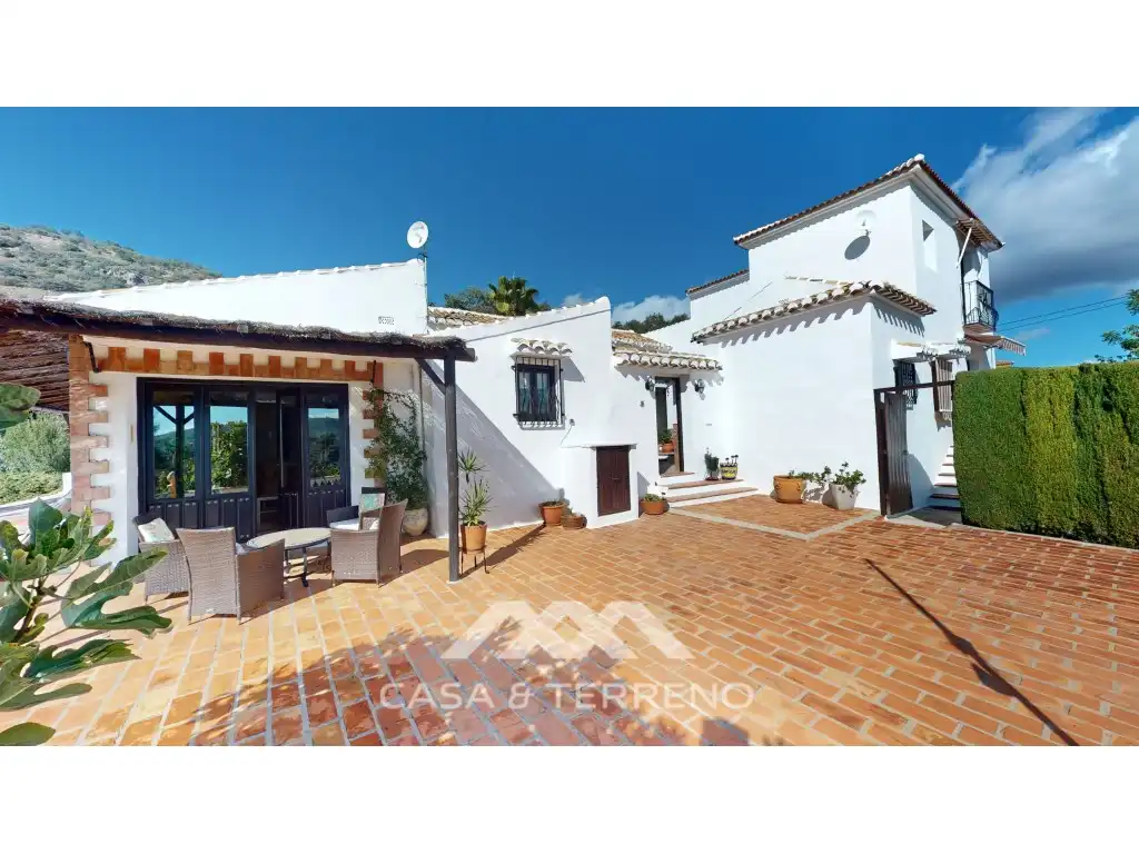 Exterior view of Houses for sale in Iznájar