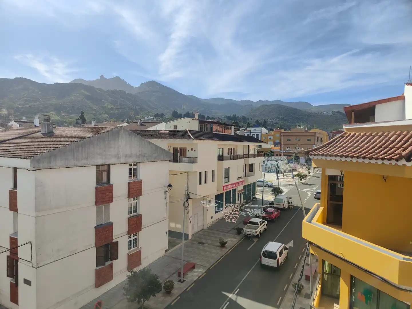 Vista exterior de Piso en venta en Vega de San Mateo con Terraza, Trastero y Amueblado