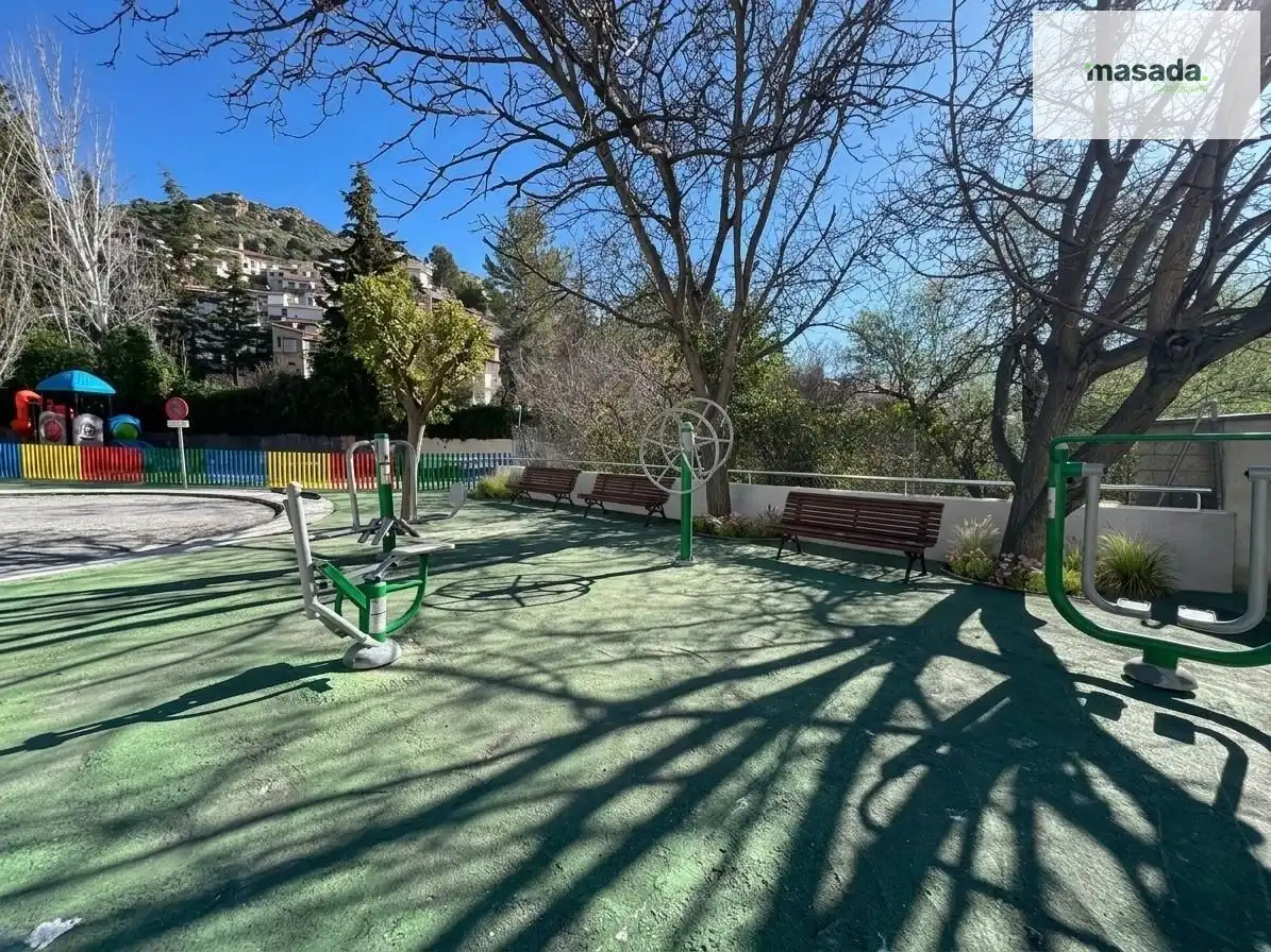 Vista exterior de Casa o chalet en venta en Quéntar con Balcón