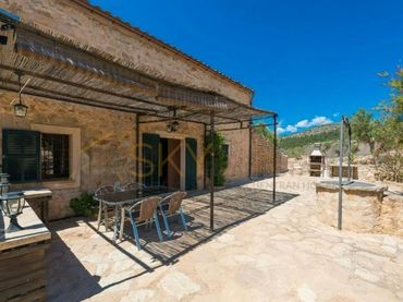 Haus mit Pool zum Verkauf in Cales de Mallorca