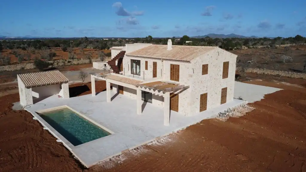 Vista exterior de Finca rústica en venda en Santanyí amb Aire condicionat, Calefacció i Jardí privat