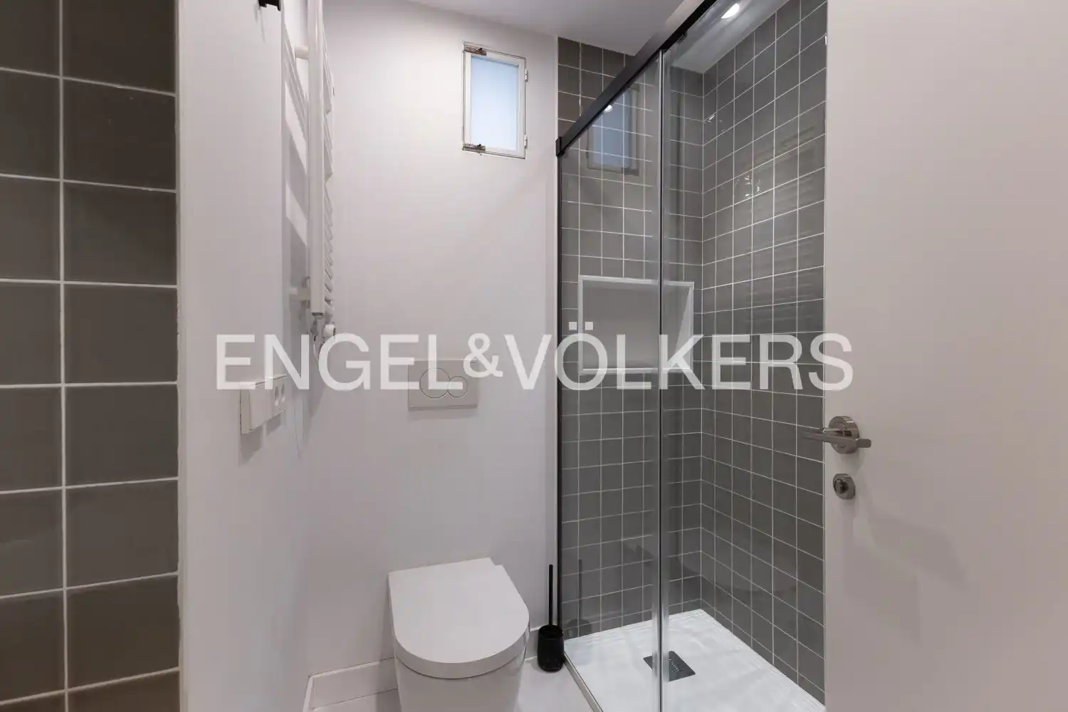 Baño de Piso de alquiler en Valencia con Aire acondicionado, Calefacción y Balcón