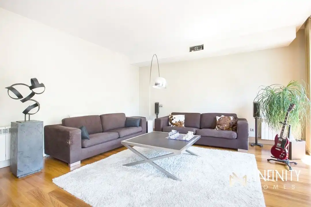 Sala de estar de Piso de alquiler en Bilbao  con Calefacción, Terraza y Horno