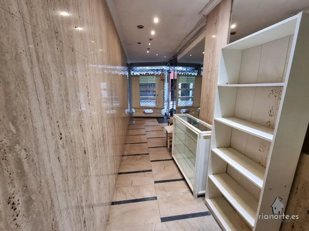 Local comercial en venta en Centro, imagen 4