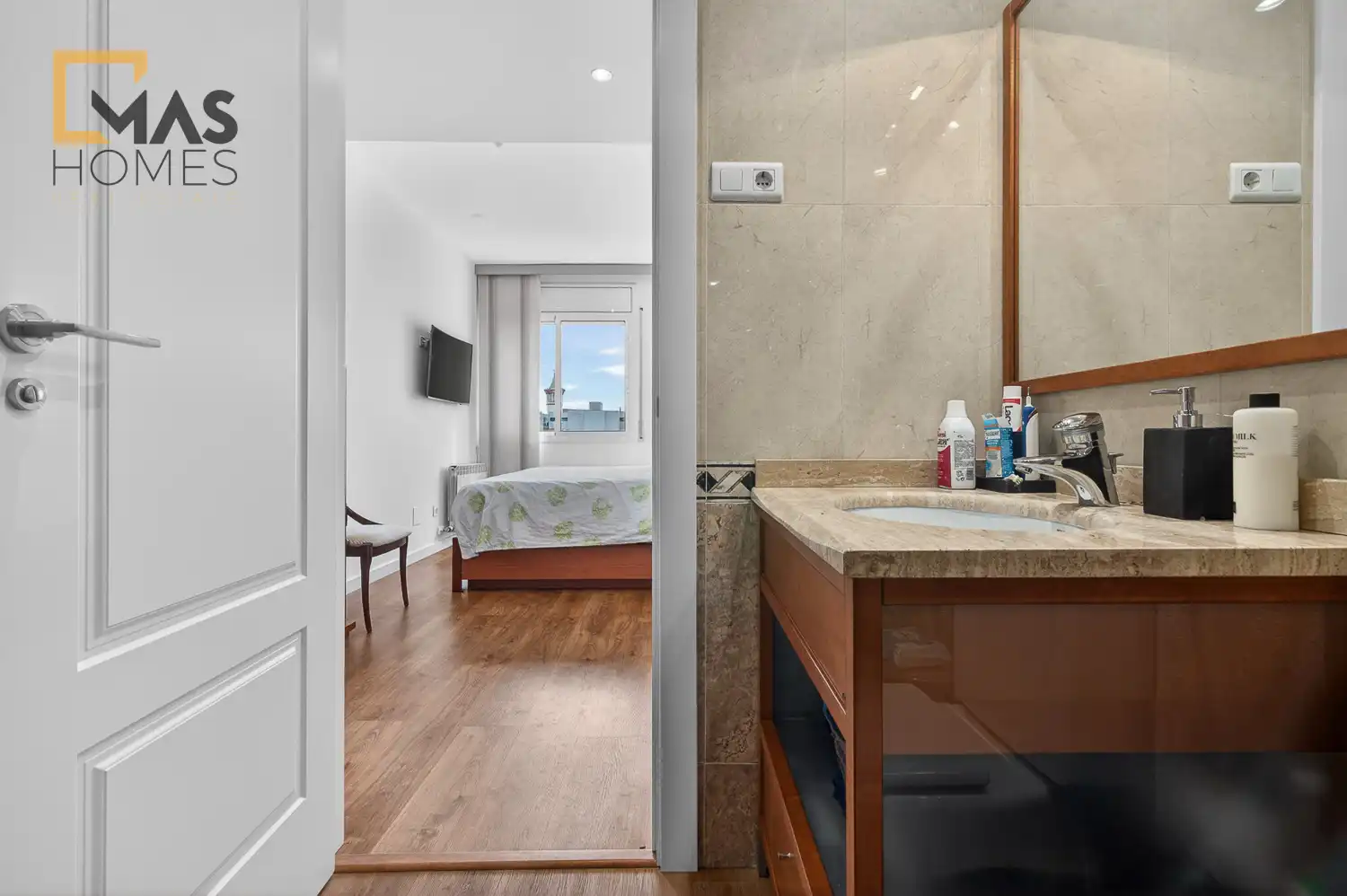 Ático con terraza en venta en Carrer de l'Escola Pia, imagen 46