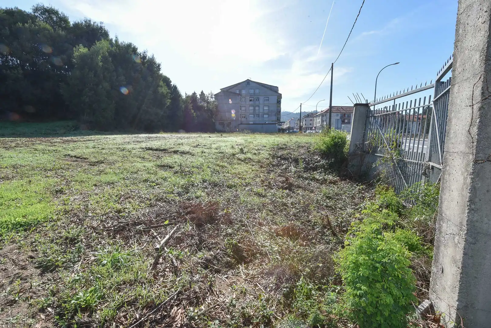 Terreno edificable de 16.636 m2, en el casco urbano de Barro, imatge 3