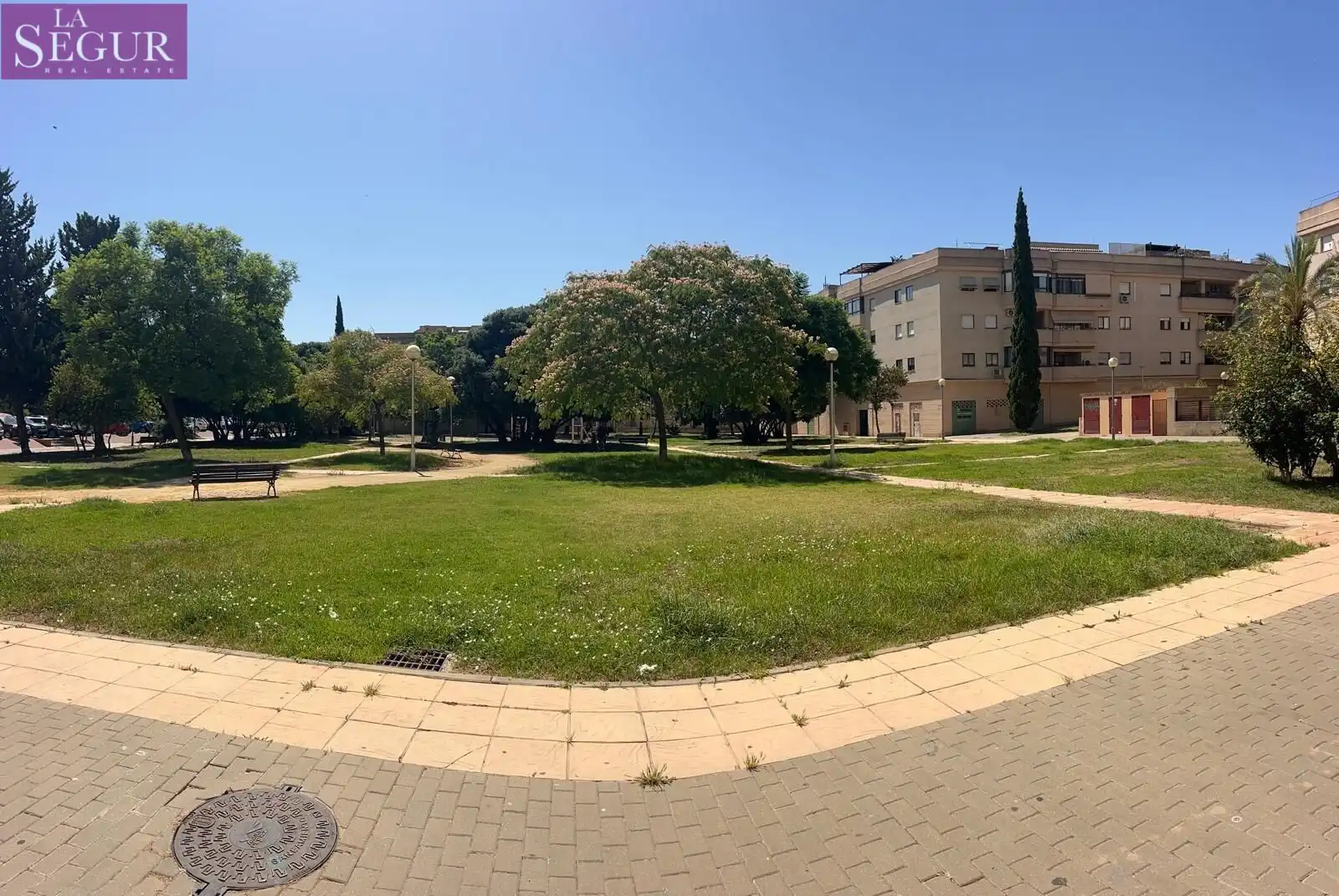 Gewerbefläche zum Verkauf in Caballero Bonald - San José Obrero - Guadalcacín