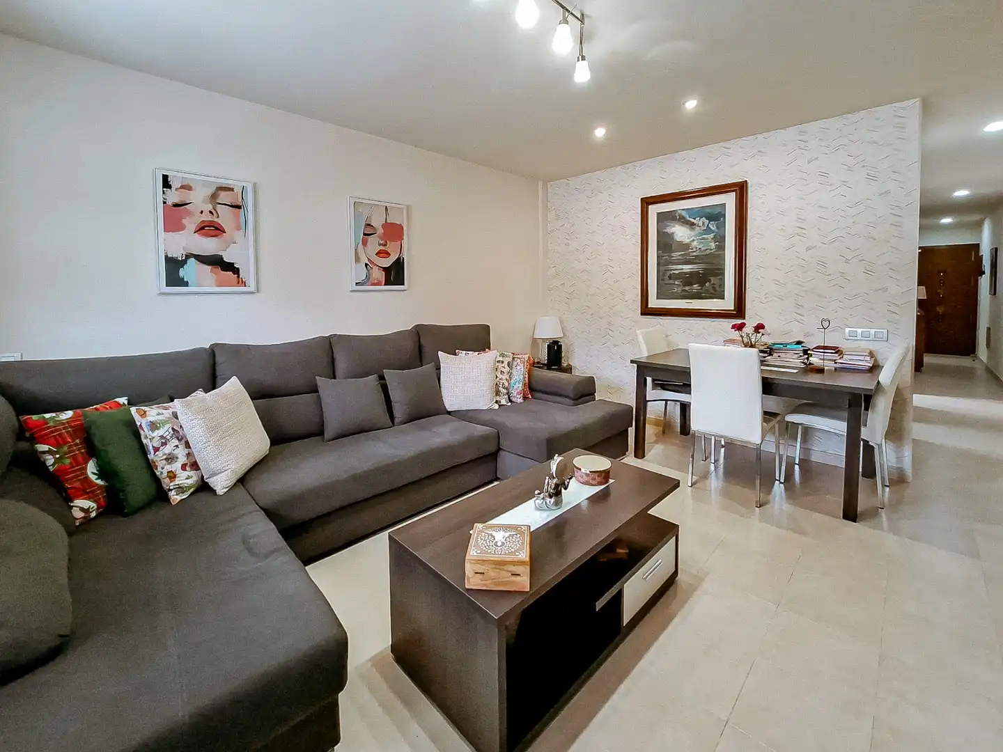 Sala d'estar de Dúplex en venda en Arucas amb Terrassa, Traster i Moblat