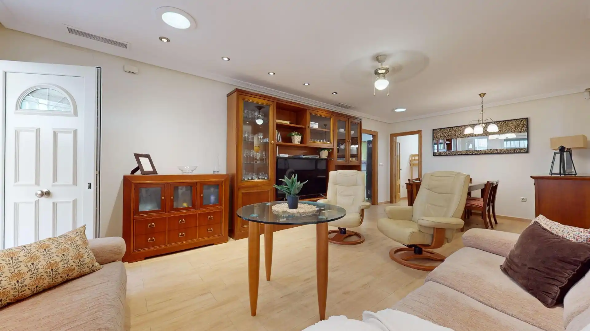 Sala de estar de Casa o chalet en venta en San Pedro del Pinatar con Aire acondicionado, Terraza y Amueblado