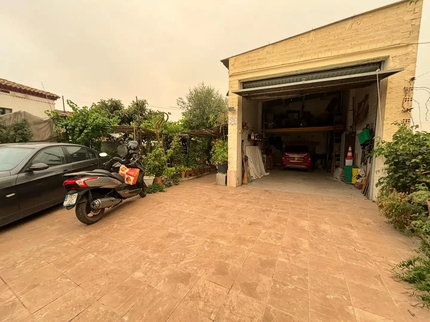Parking de Casa o chalet en venta en Lleida con Aire acondicionado, Calefacción y Jardín privado