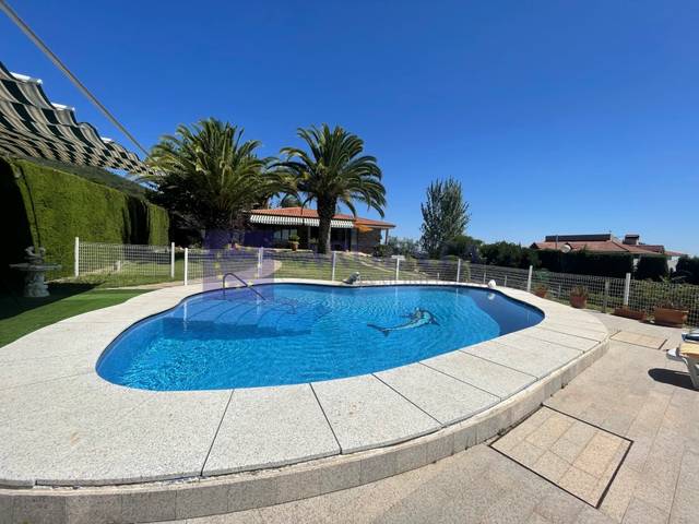 Casa-chalet en Venta en Sierra de Fuentes