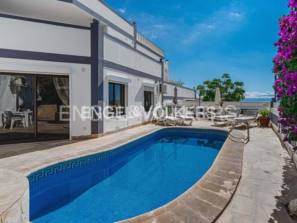 Piscina de Casa o xalet en venda en Santiago del Teide amb Aire condicionat, Terrassa i Piscina