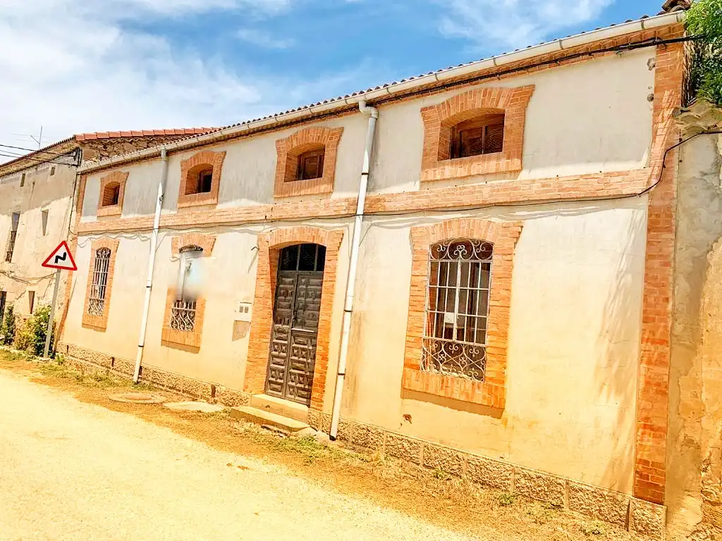 Country homes for sale in Calle Real, 25, Langa de Duero