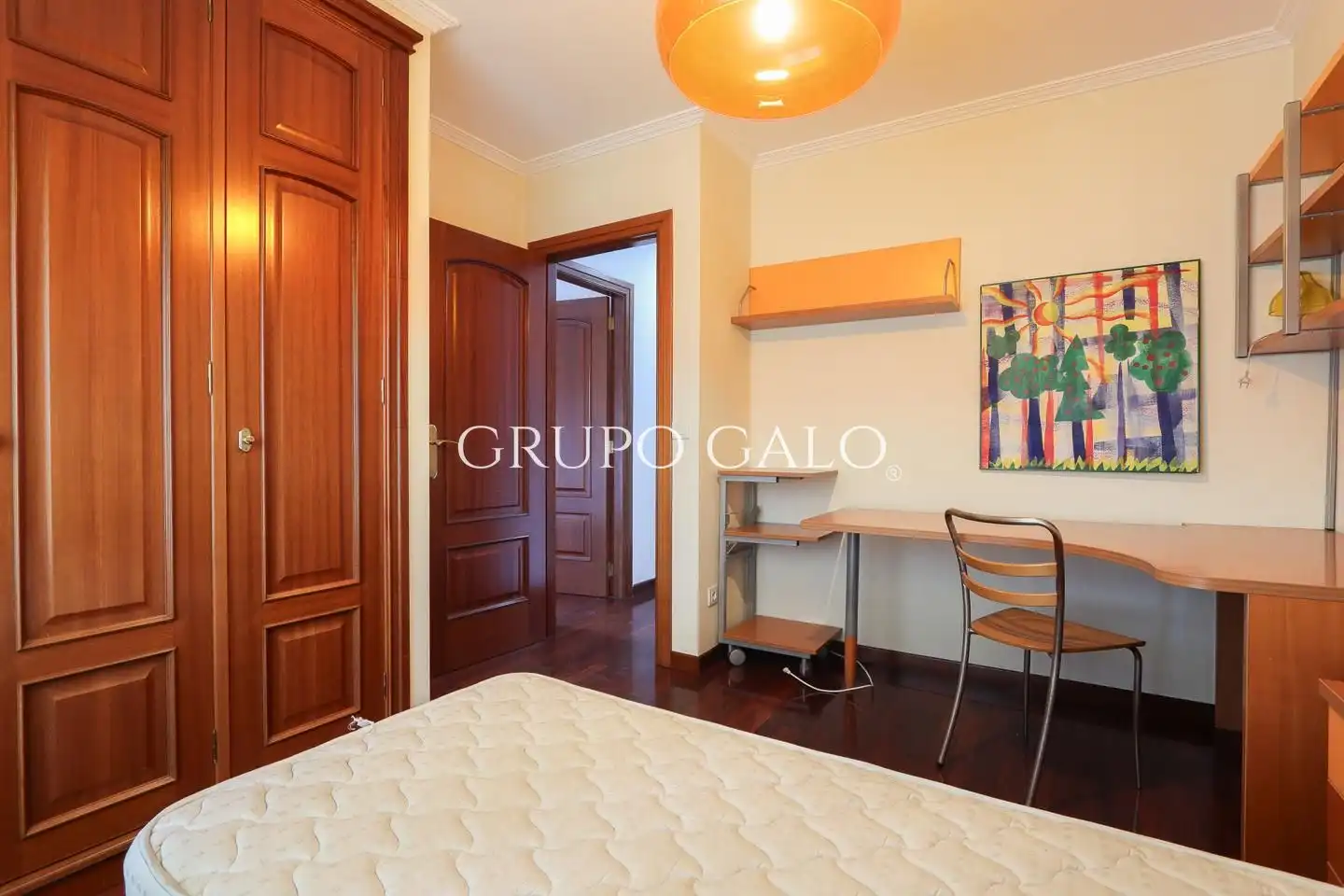 Habitación de Ático en venta en Vigo  con Calefacción, Parquet y Trastero