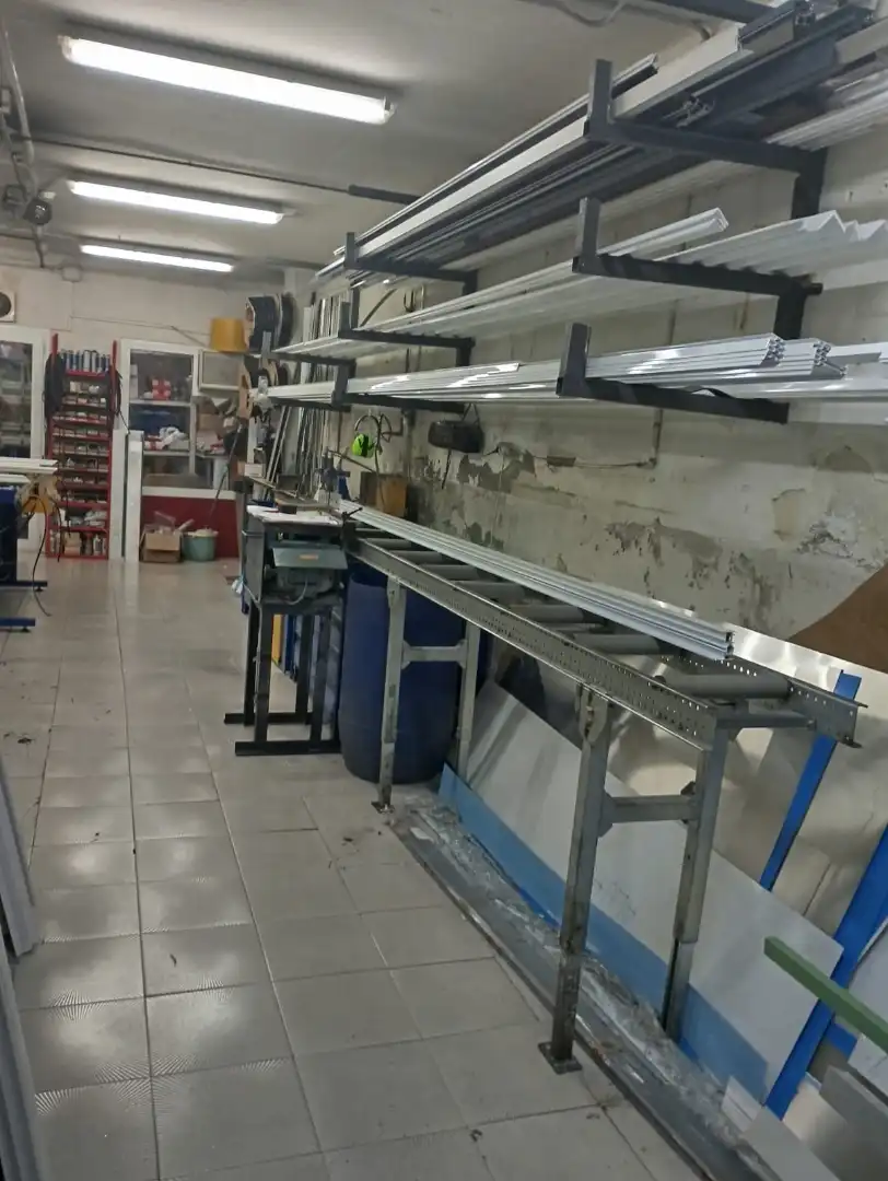 Local comercial en traspàs a Carrer de la Segarra 10, imagen 16