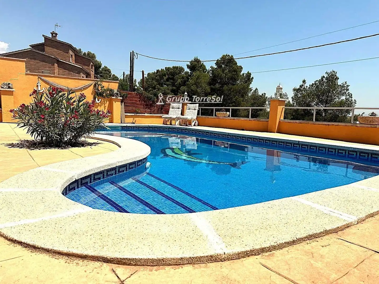 Swimming pool of Houses for sale in La Bisbal del Penedès  with Air Conditioner, Heating and Terrace
