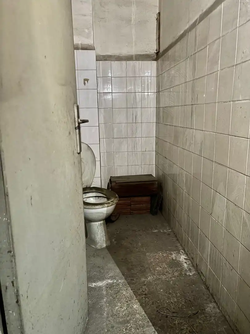 Baño de Local en venta en Barcelona