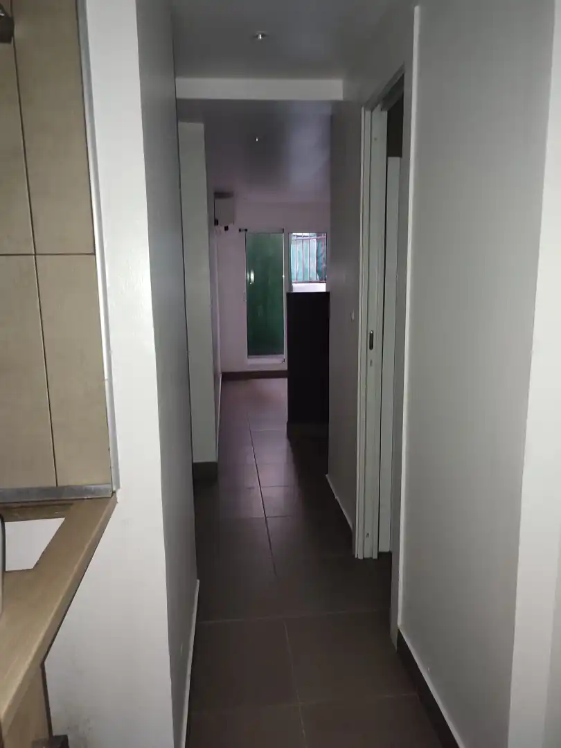 Ground floor for sale in Barcelona  with Air Conditioner and Alarm