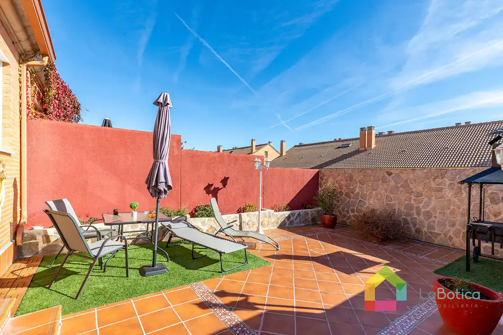 Terrace of Detached homes for sale in Toledo  with Air Conditioner, Heating and Terrace