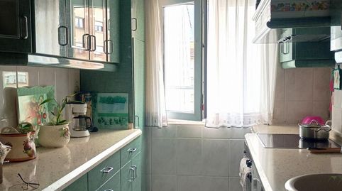 Foto 3 de Piso en venta en Aureliano San Roman, Milán - Pumarín, Oviedo